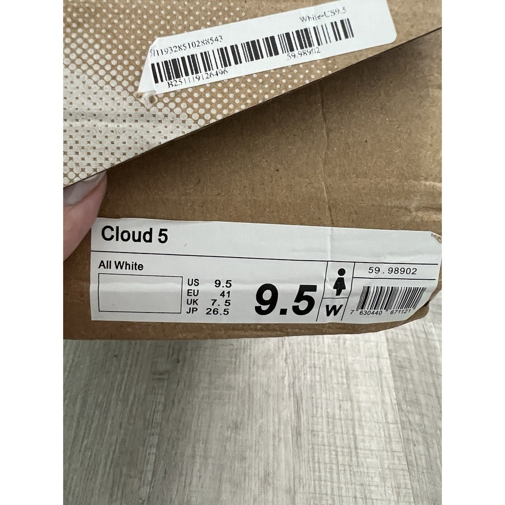 NEW On Cloud Cloud 5 Running Shoes All White Womens 59.98902 Size 9.5 - Picture 9 of 10